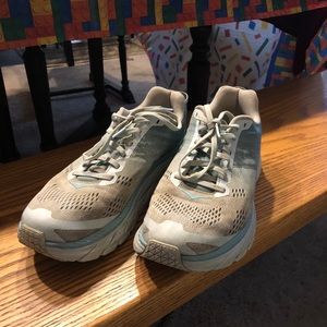 Hoka One One Clifton 6